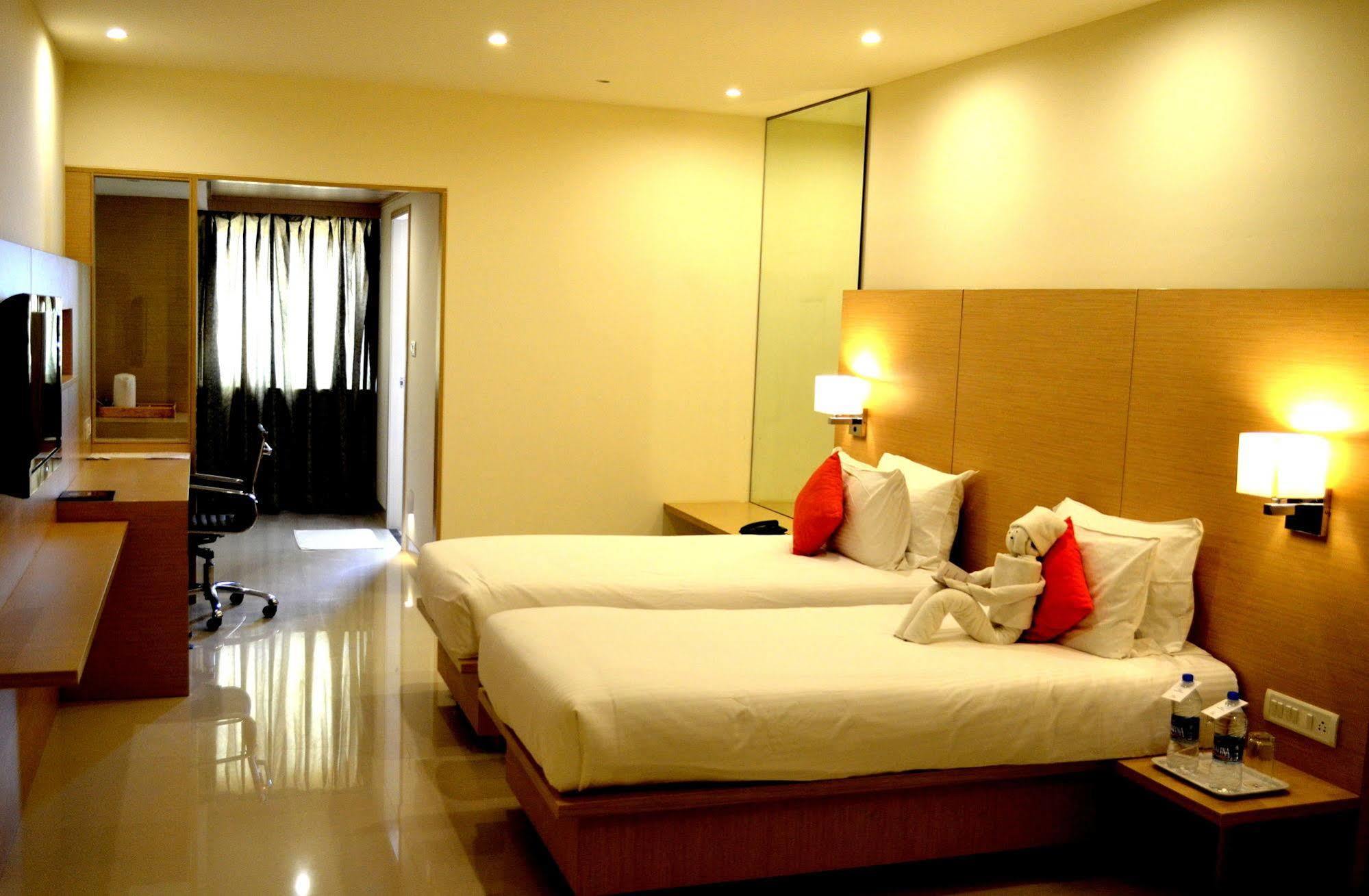 Regency Tiruttani By Grt Hotels Thiruttani Eksteriør bilde