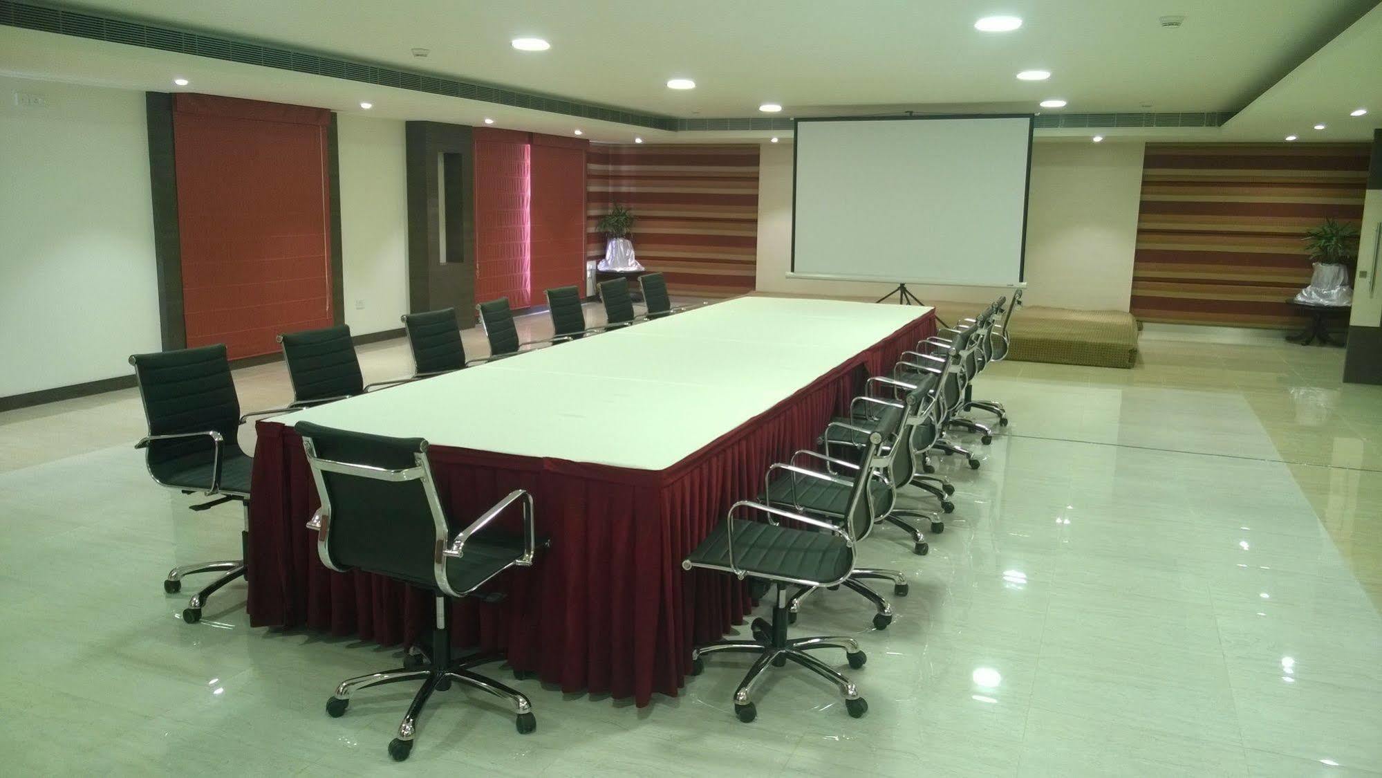 Regency Tiruttani By Grt Hotels Thiruttani Eksteriør bilde