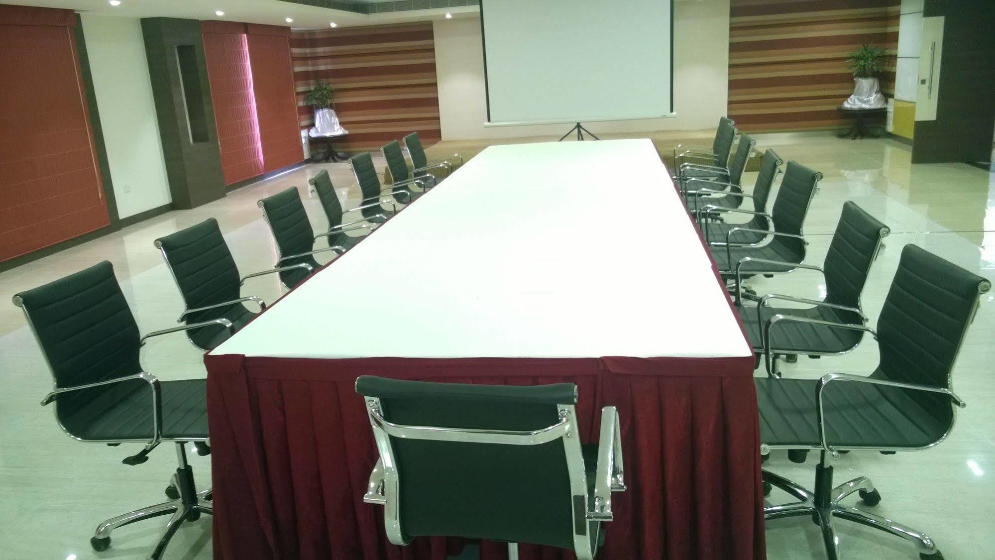 Regency Tiruttani By Grt Hotels Thiruttani Eksteriør bilde